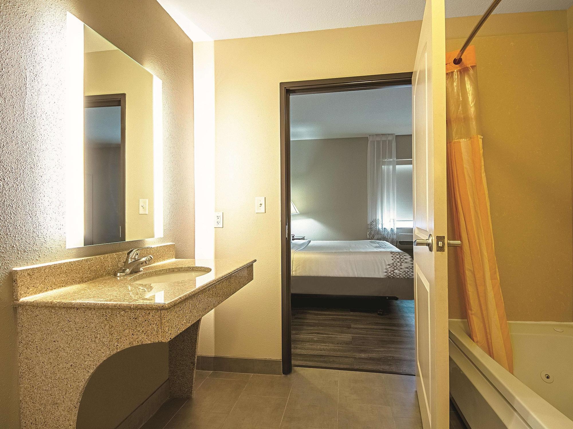 La Quinta By Wyndham Hotel 3*