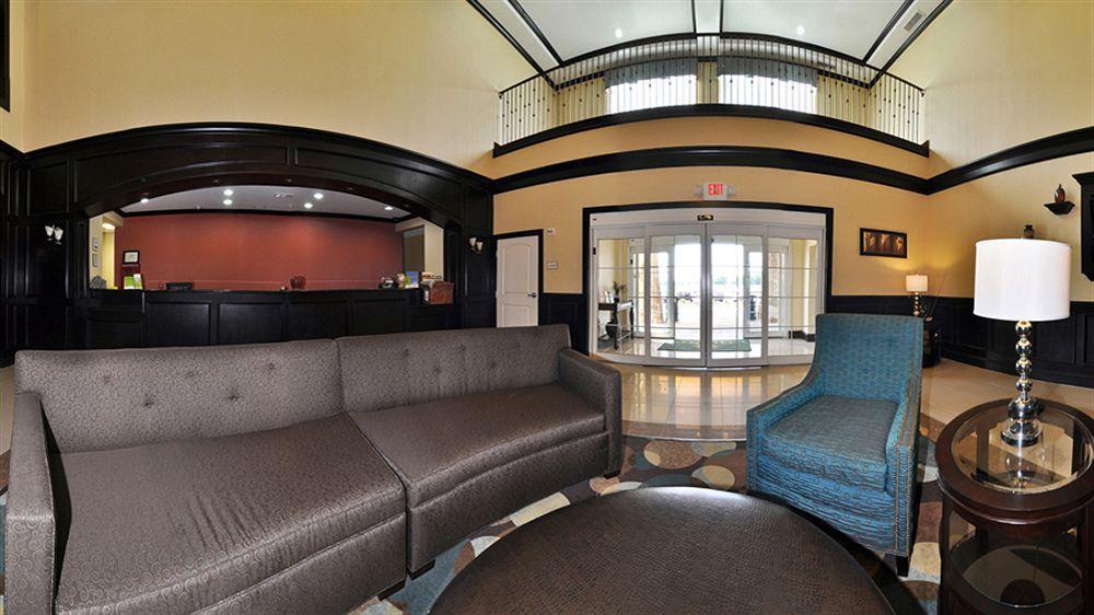 La Quinta By Wyndham Hotel