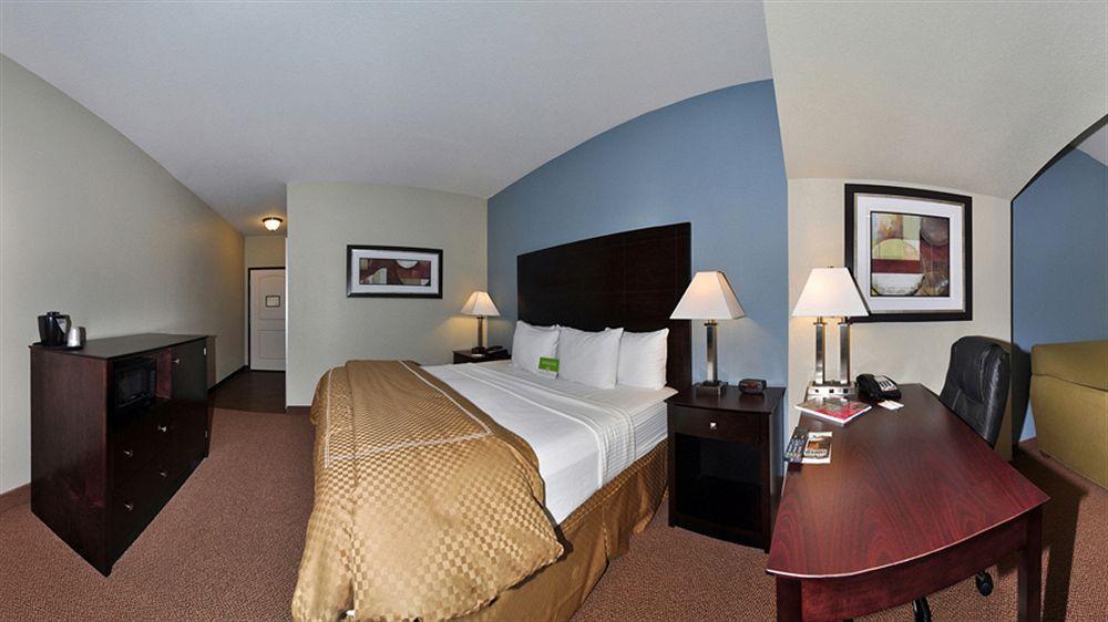 La Quinta By Wyndham Hotel